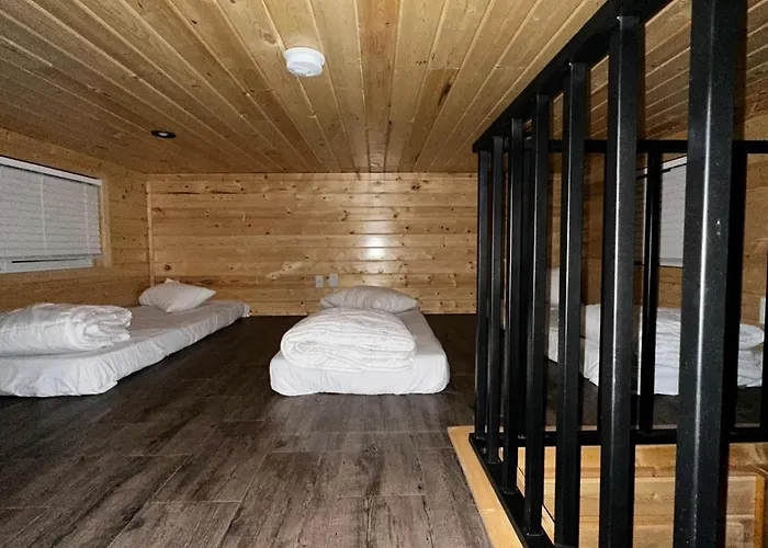 Chalet 036 Tiny Nr Grand Canyon South Rim Sleeps 8 - Full Kitchen Valle